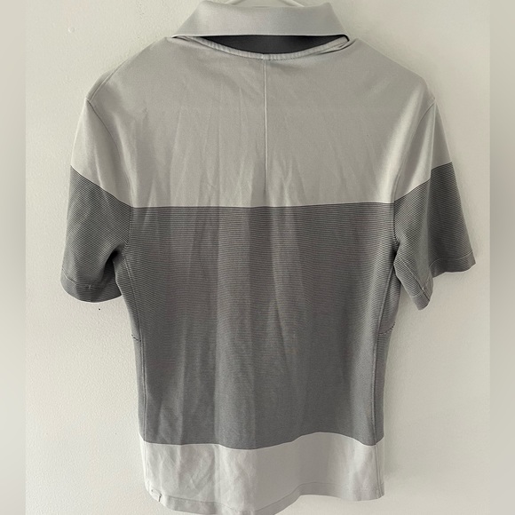 Men’s Lululemon Performance Polo, Size: Small - Picture 2 of 5